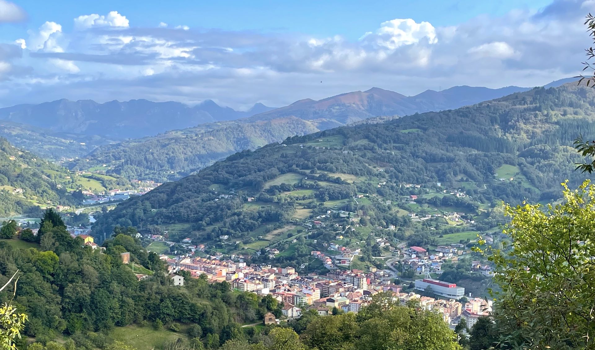Descubriendo la autenticidad de El Entrego y las Cuencas Mineras asturianas